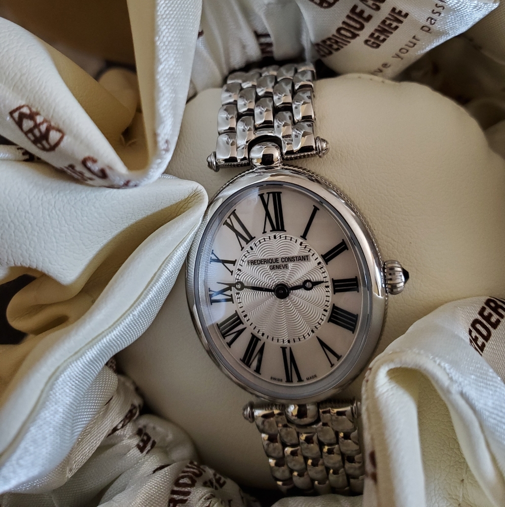 Ladies Quart Stainless steel watch